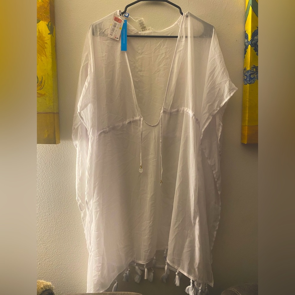 White sheer swimsuit cover up- Medium *NEW WITH TAGS*